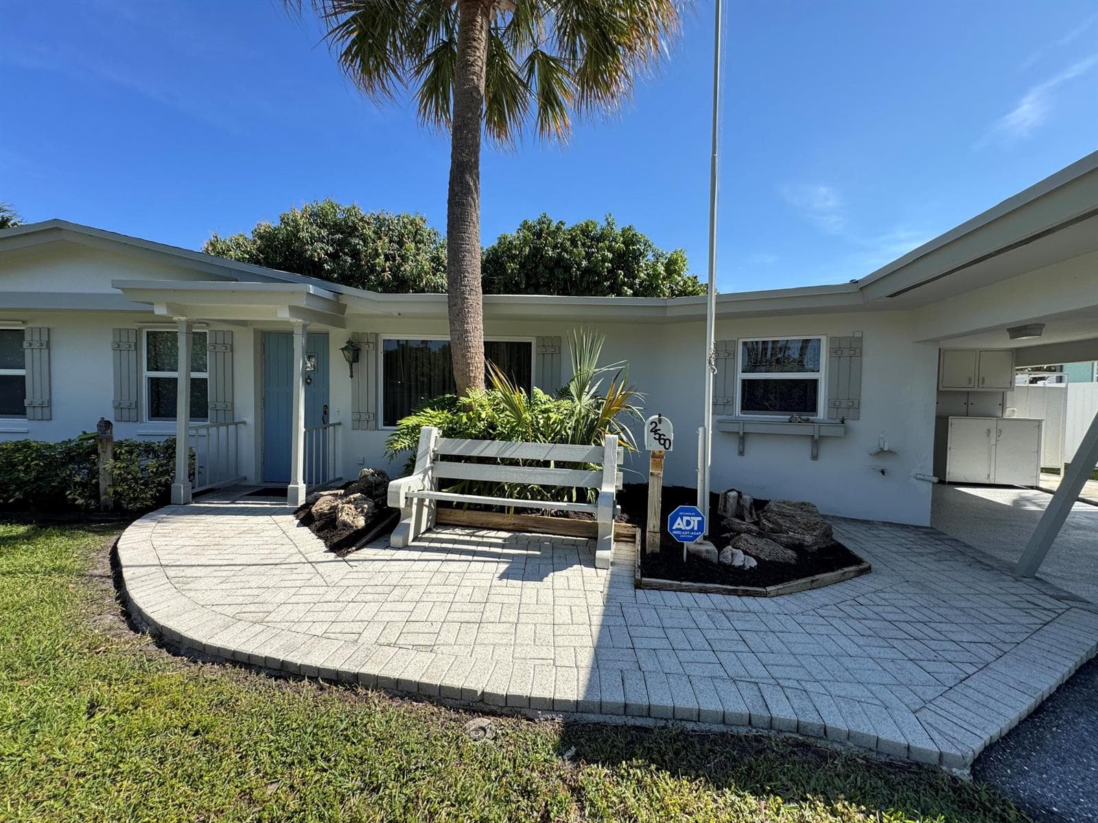2560 NE 20th Street, Pompano Beach, FL 33062 photo 2