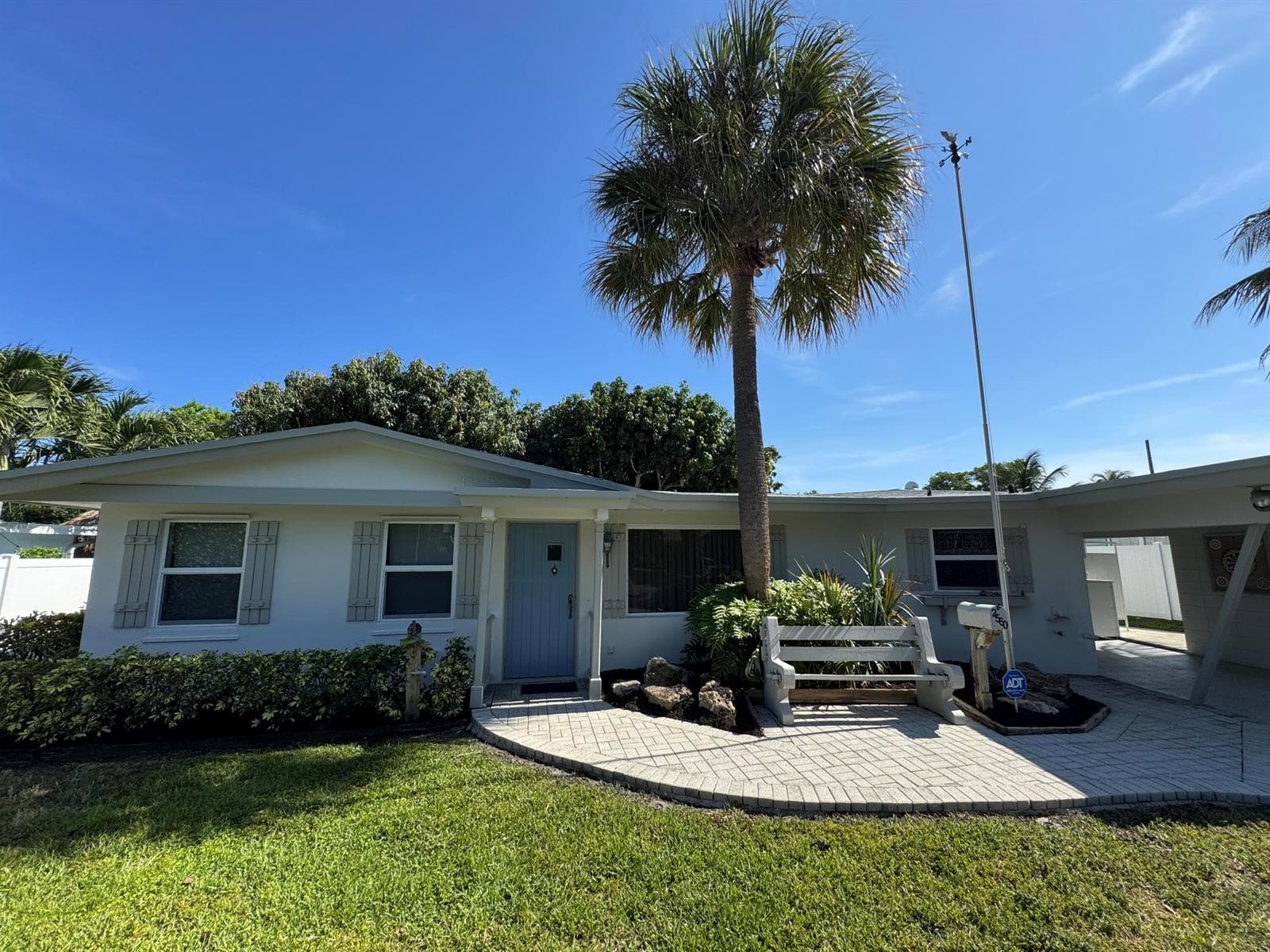 2560 NE 20th Street, Pompano Beach, FL 33062 photo 3