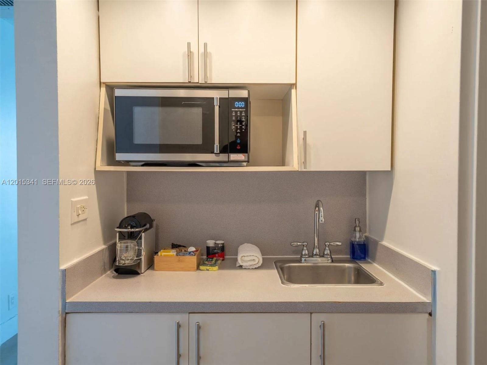 5445 Collins Ave # 1718, Miami Beach, FL 33140 photo 3