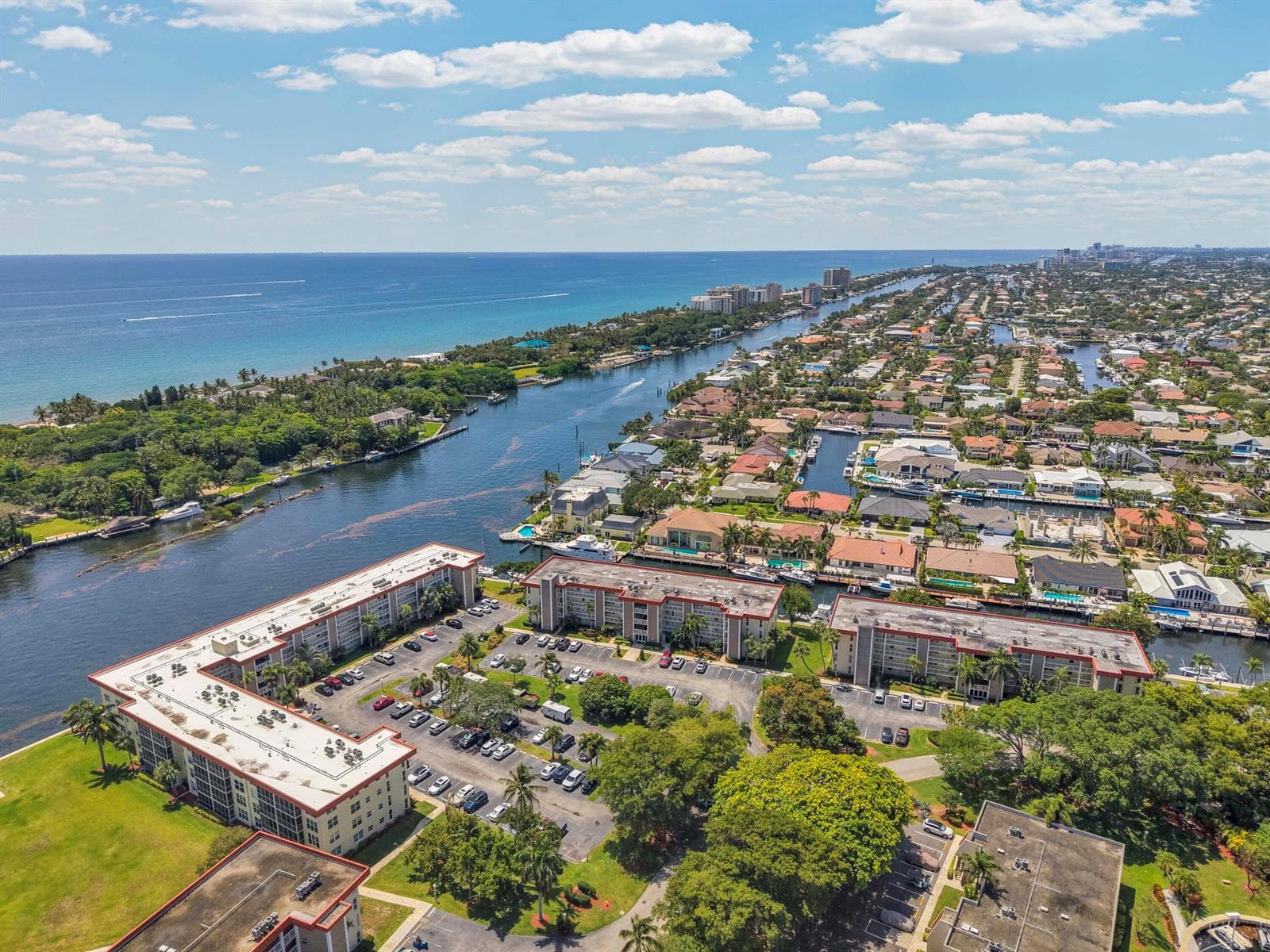 3050 NE 48th Court # 305, Lighthouse Point, FL 33064 photo 2