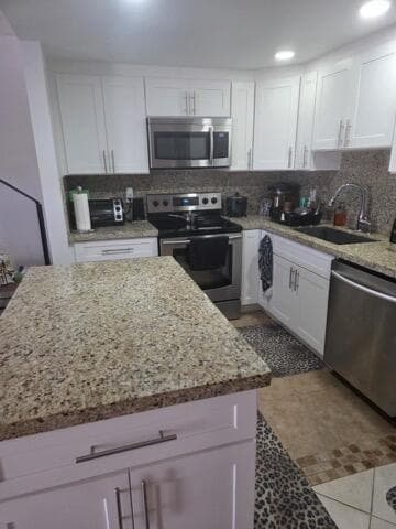 188 Grantham F # 188, Deerfield Beach, FL 33442 photo 3