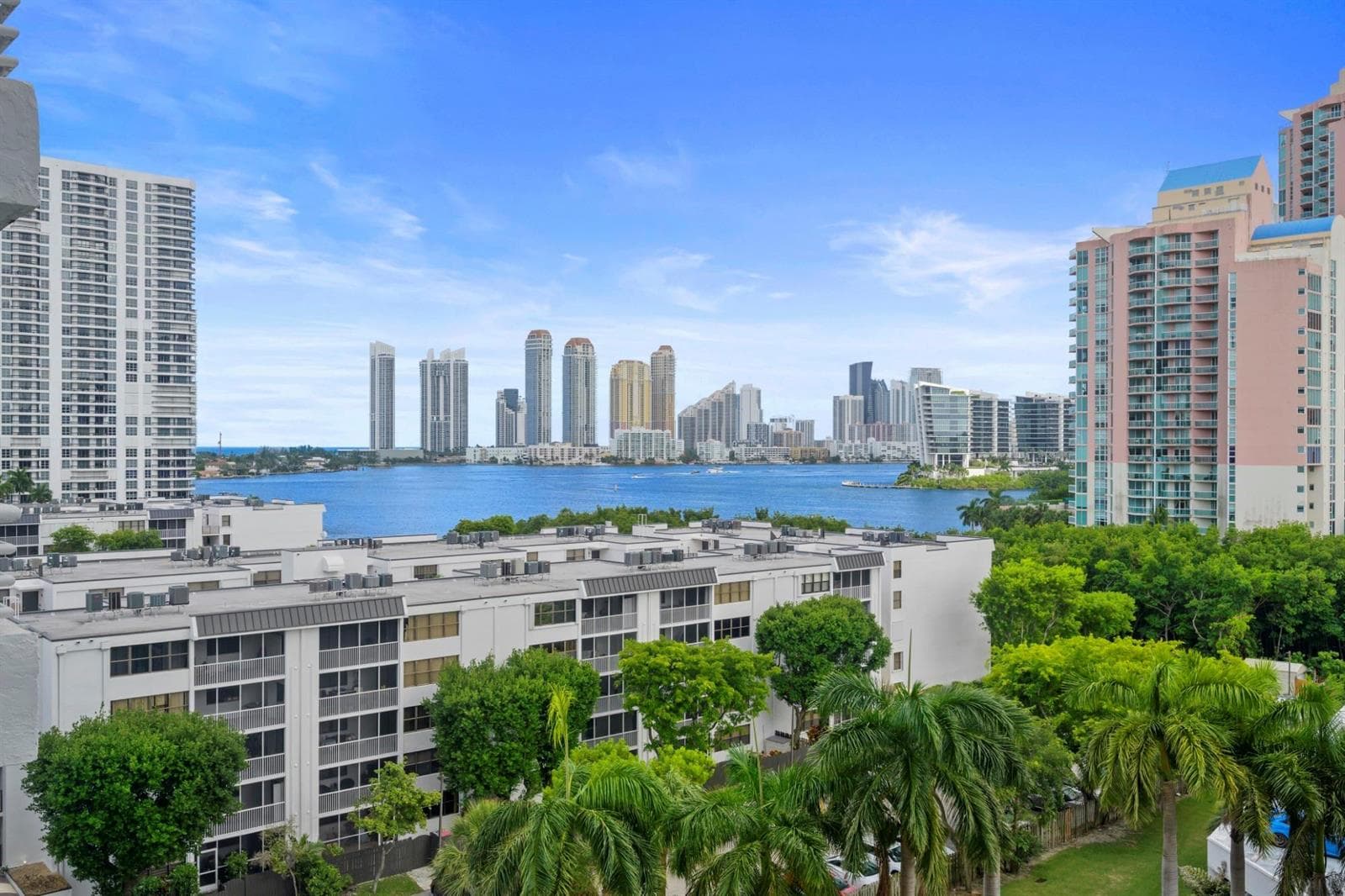 3300 NE 192nd Street # 915, Aventura, FL 33180 photo 2