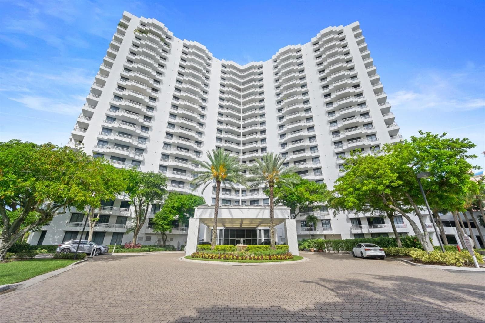 3300 NE 192nd Street # 915, Aventura, FL 33180 photo 3
