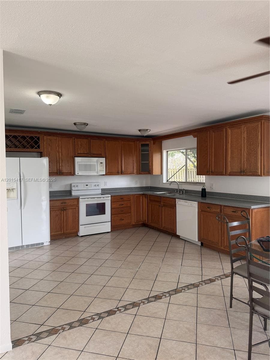 731 SW 24th St, Vero Beach, FL 32962 photo 4
