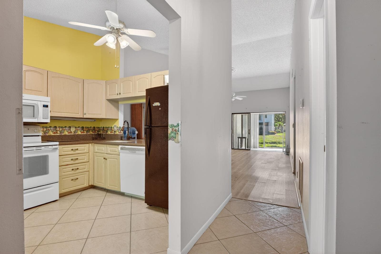 3210 S Carambola Cir Circle S, Coconut Creek, FL 33066 photo 4