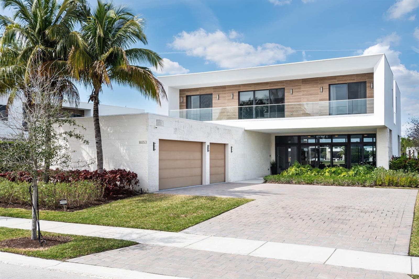 16553 Botaniko Drive S, Weston, FL 33326 photo 3
