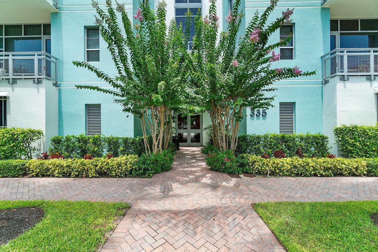 335 SE 6th Avenue # 304, Delray Beach, FL 33483 photo 2