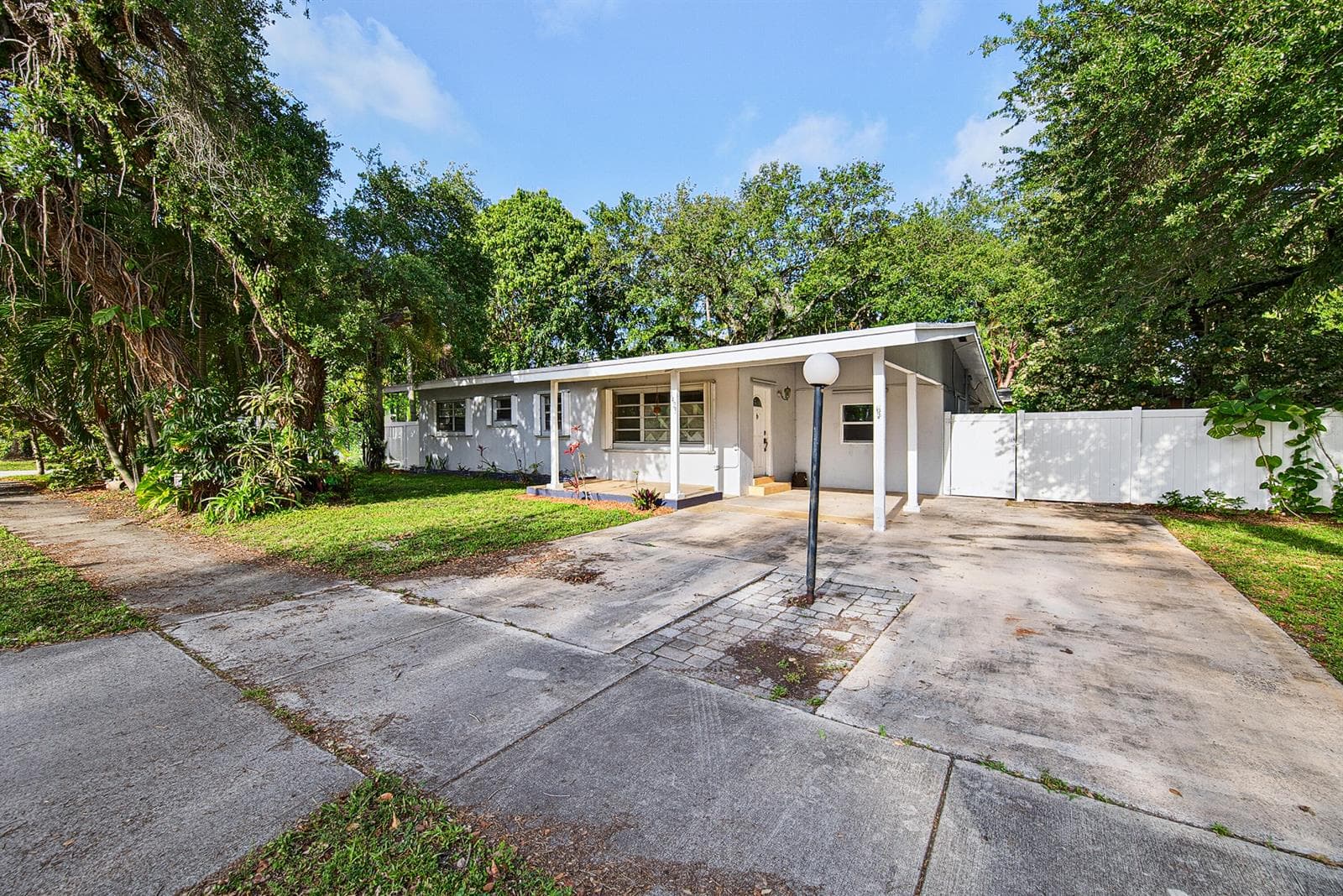 1425 SW 19th Avenue, Fort Lauderdale, FL 33312 photo 2