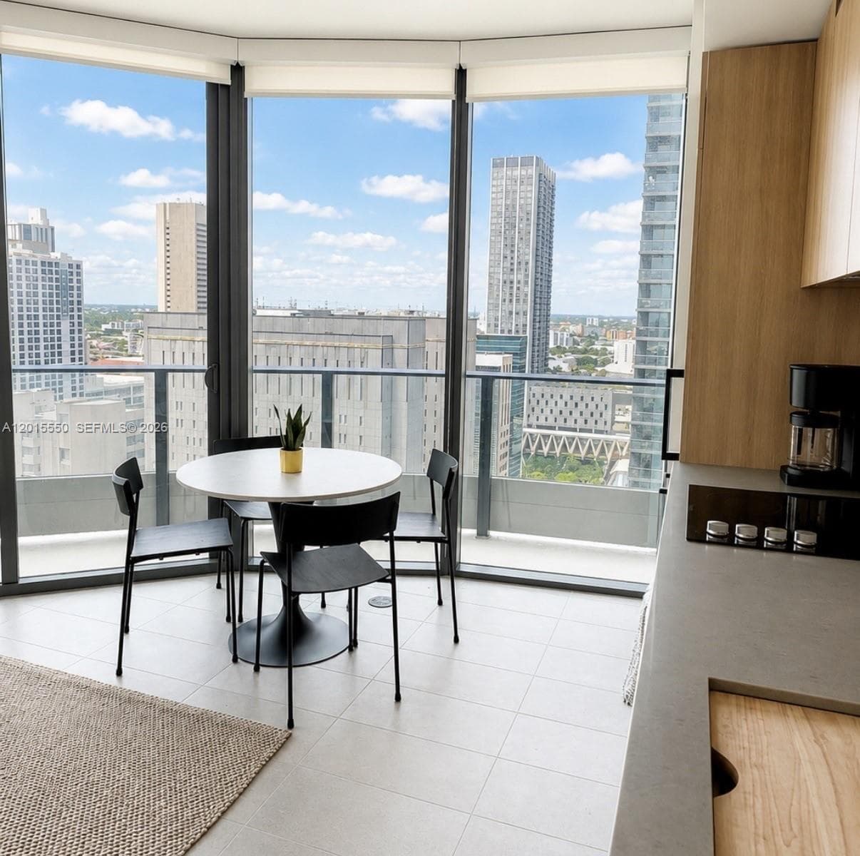 121 NE 5th St # 2705, Miami, FL 33132 photo 2