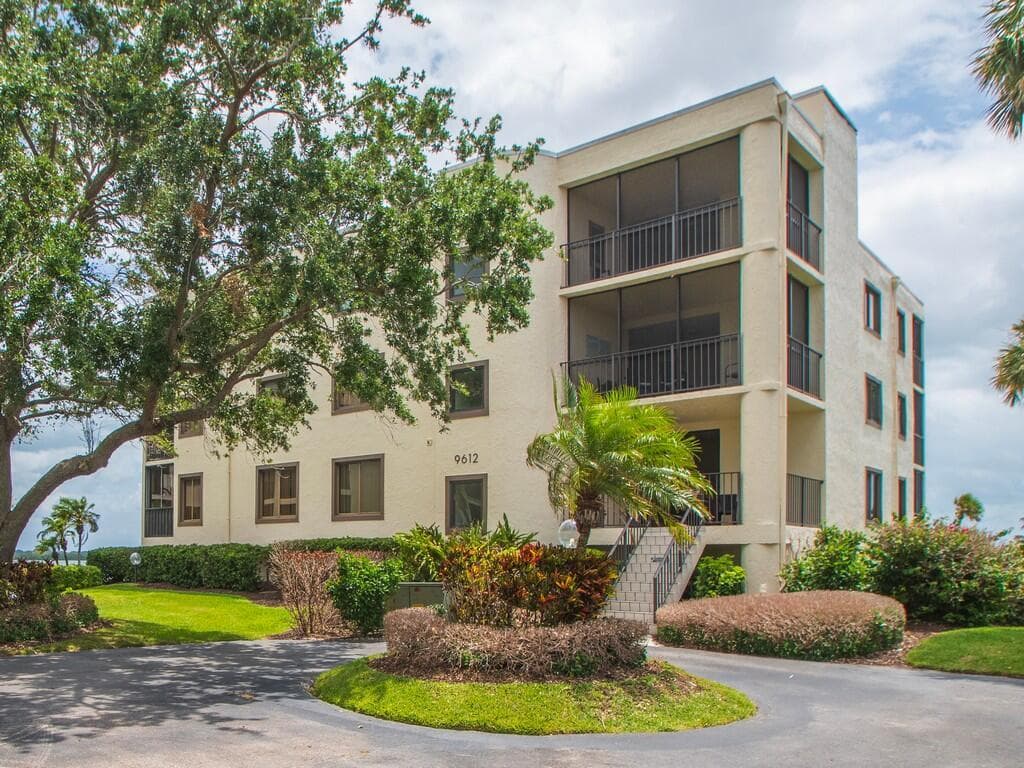 9612 Riverside Drive # 203, Sebastian, FL 32958 photo 2