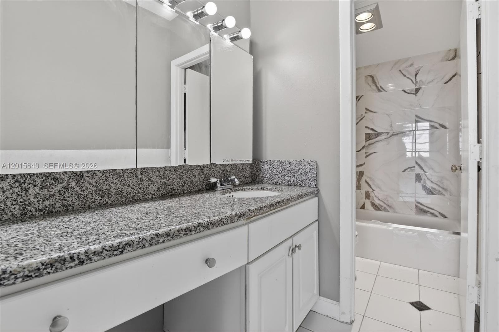 300 Bayview Dr # 906, Sunny Isles Beach, FL 33160 photo 5