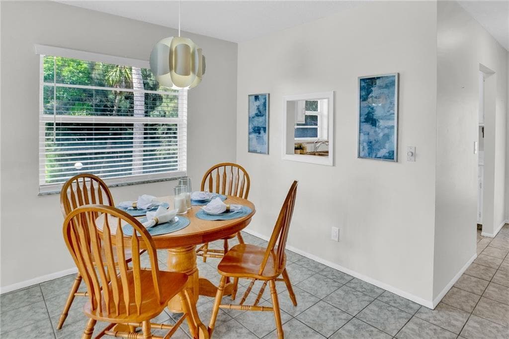 17 Vista Palm Lane # 201, Vero Beach, FL 32962 photo 5