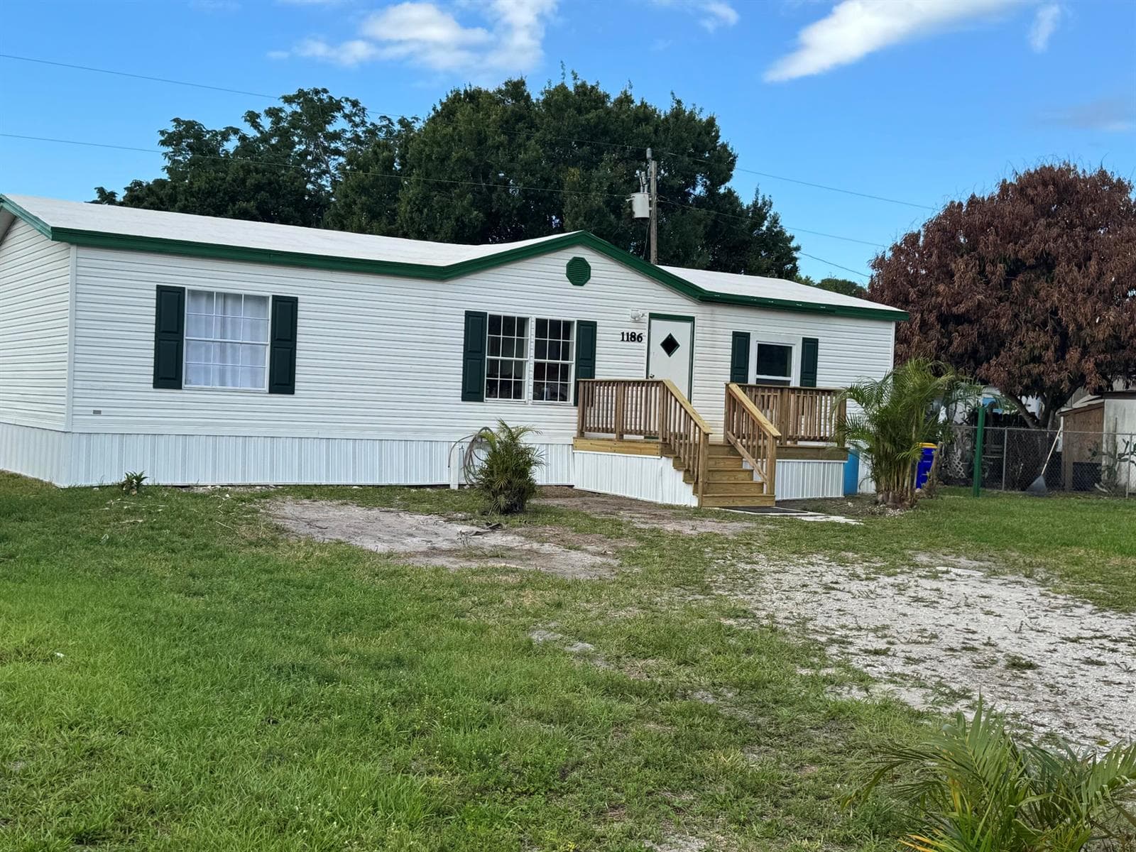 1186 SW Tropical Terrace, Stuart, FL 34997