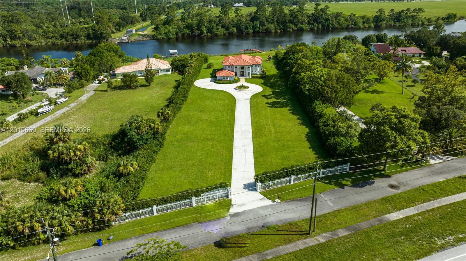 6152 SW Banks St, Palm City, FL 34990 photo 2