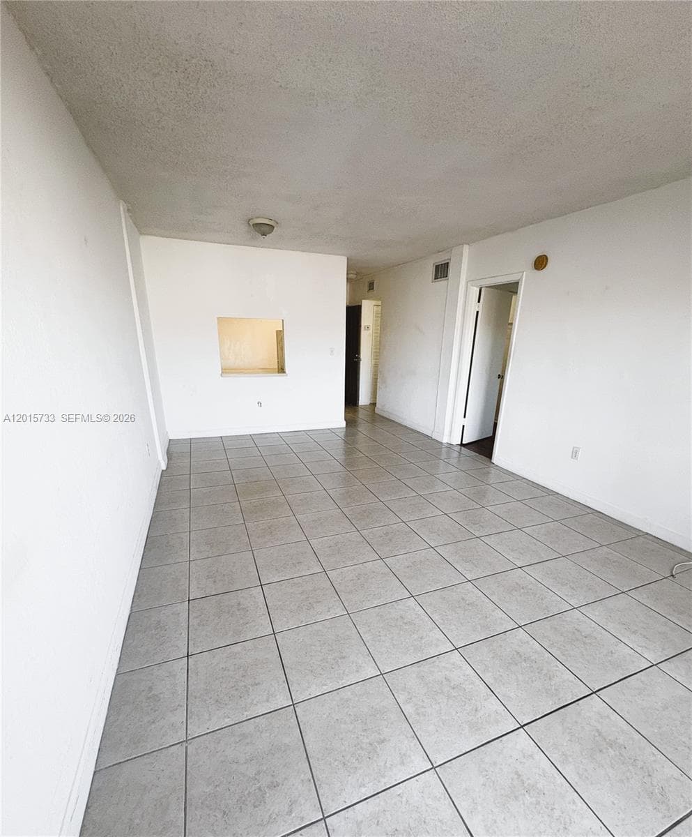 10900 SW 104th St # 315, Miami, FL 33176 photo 4