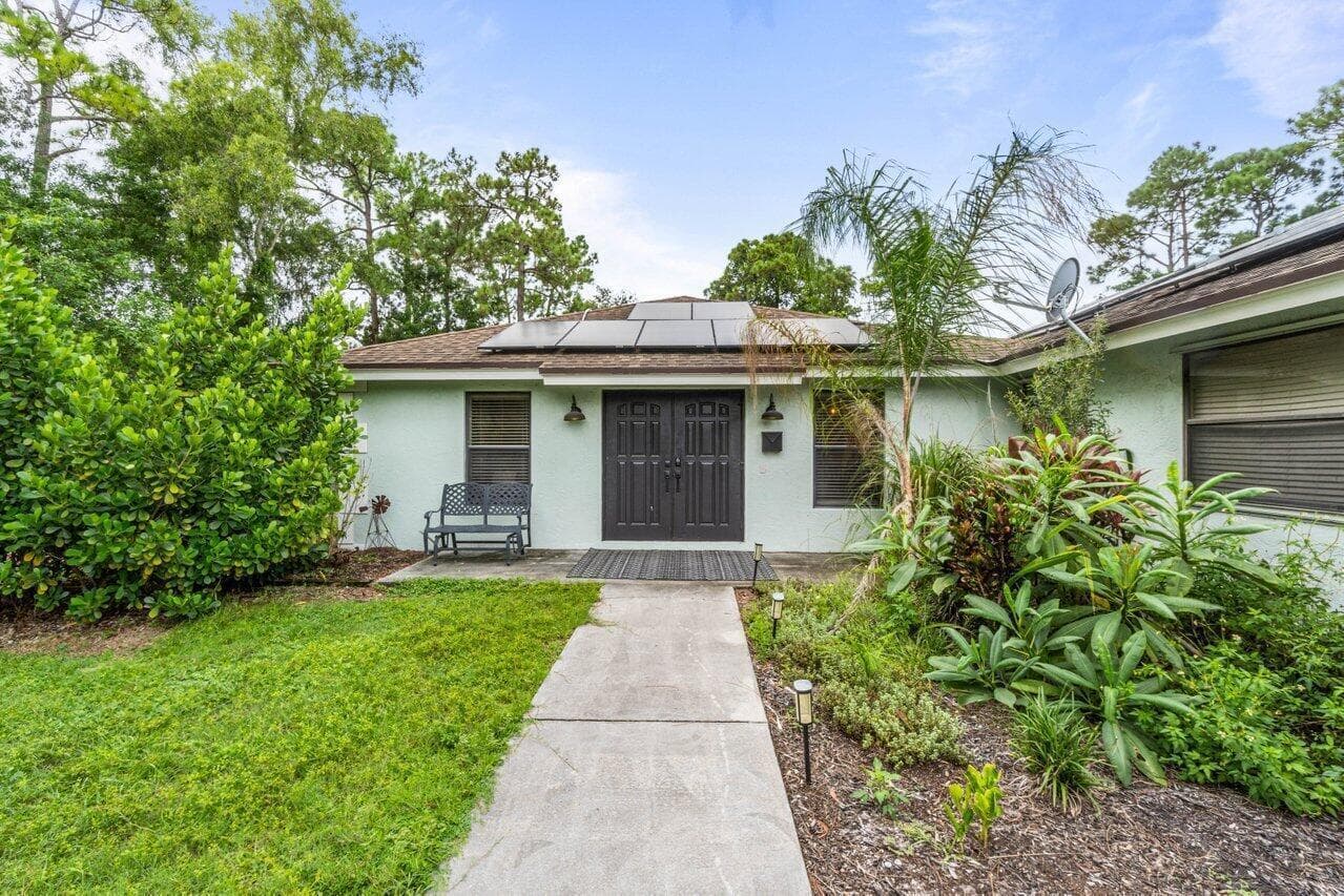 3303 Custer Avenue, Lake Worth, FL 33467 photo 2