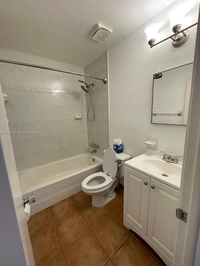 10112 SW 20th St, Miami, FL 33165 photo 5