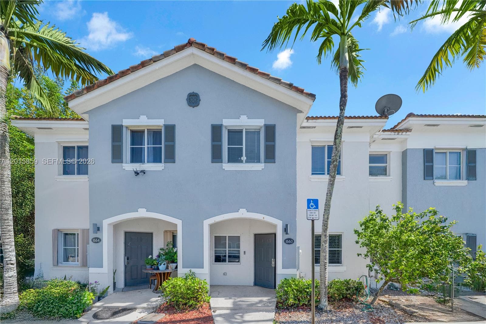 1660 SE 30th St, Homestead, FL 33035 photo 2