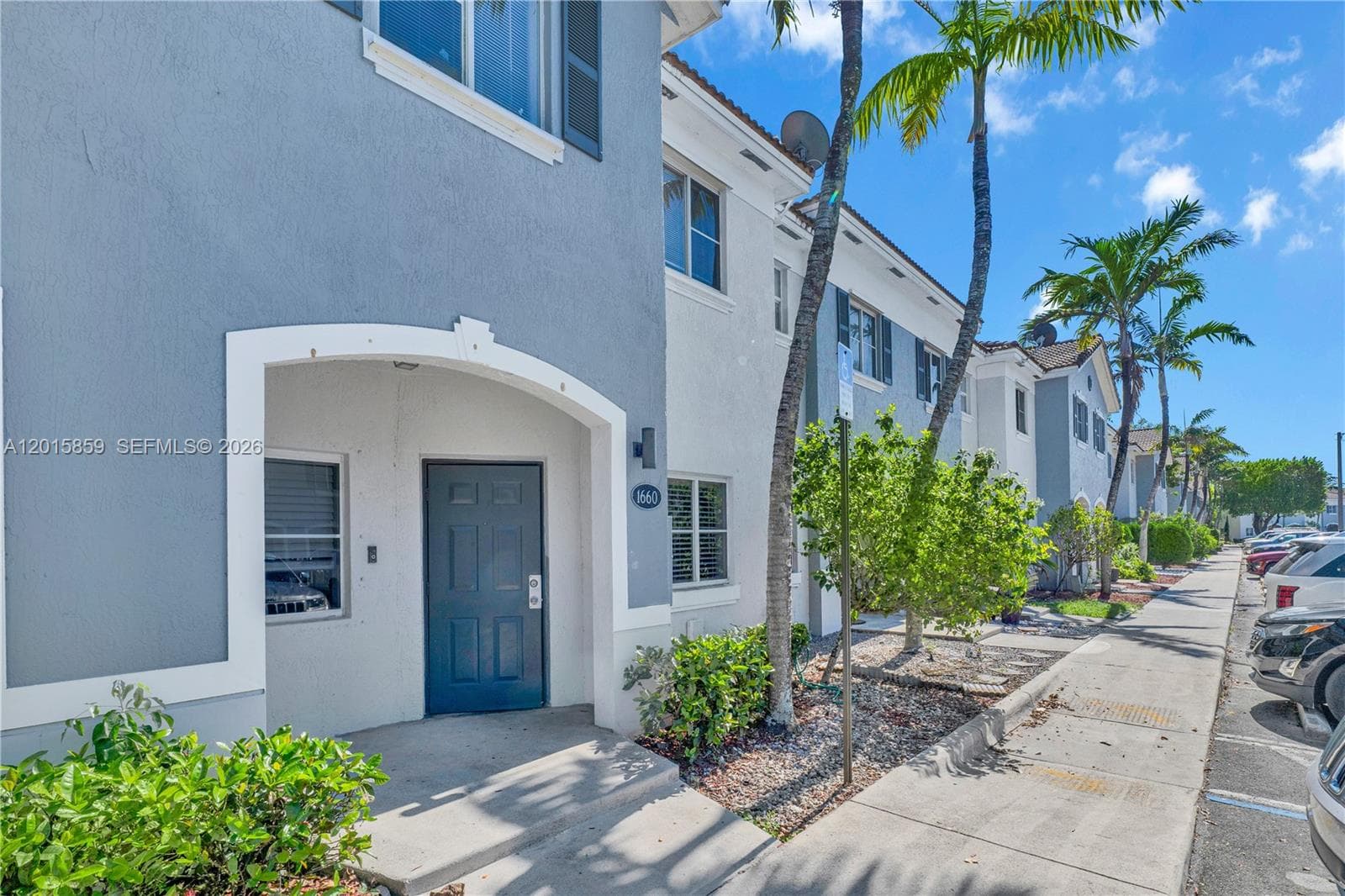1660 SE 30th St, Homestead, FL 33035 photo 3