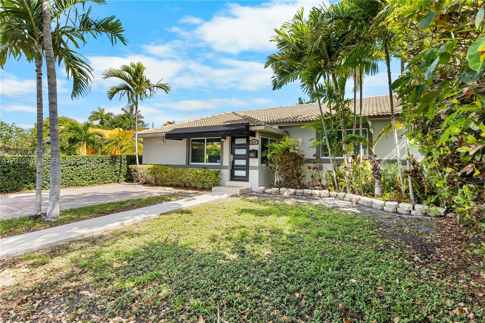 1835 SW 18th St, Miami, FL 33145 photo 3