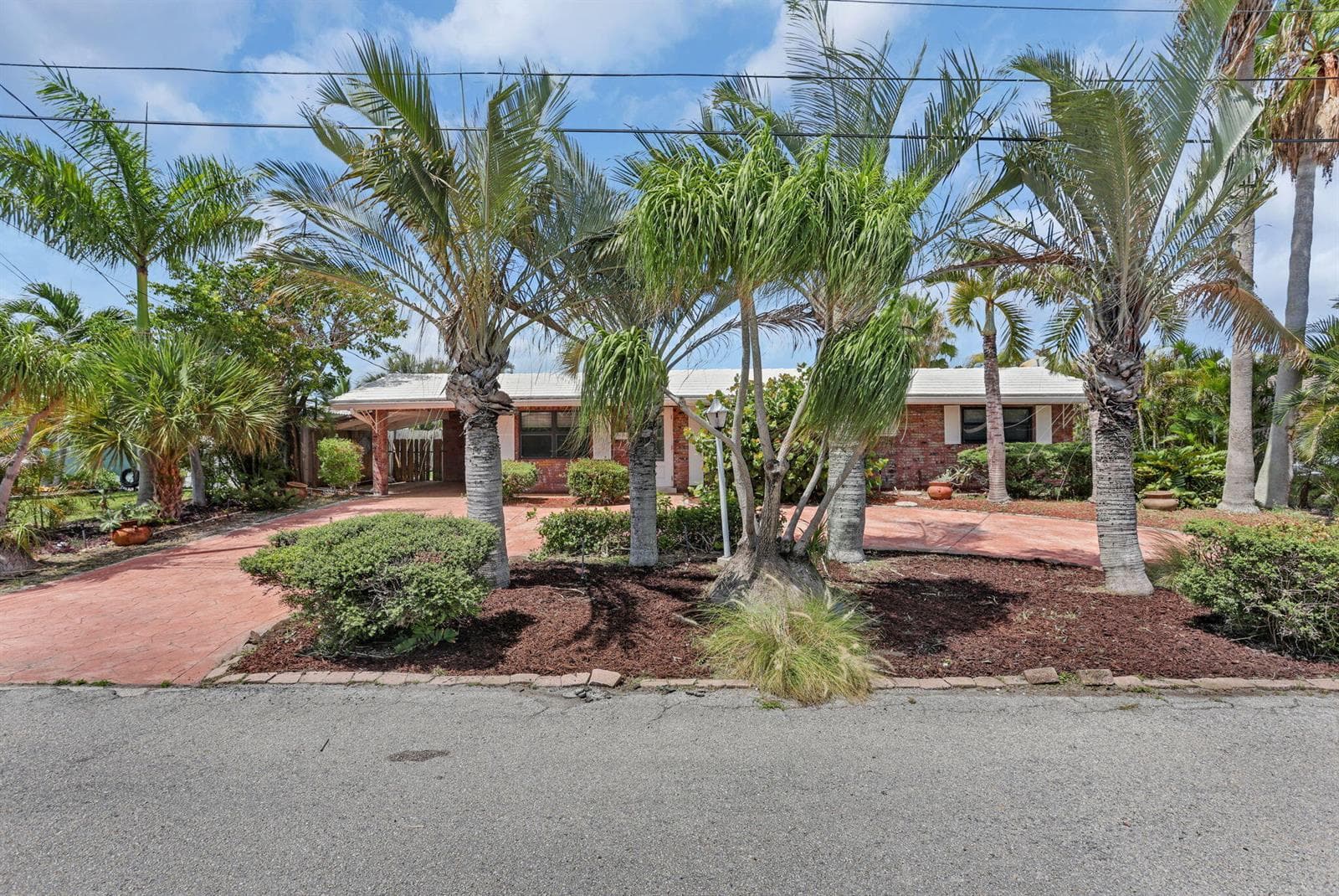 1701 NE 63rd Court, Fort Lauderdale, FL 33334 photo 2