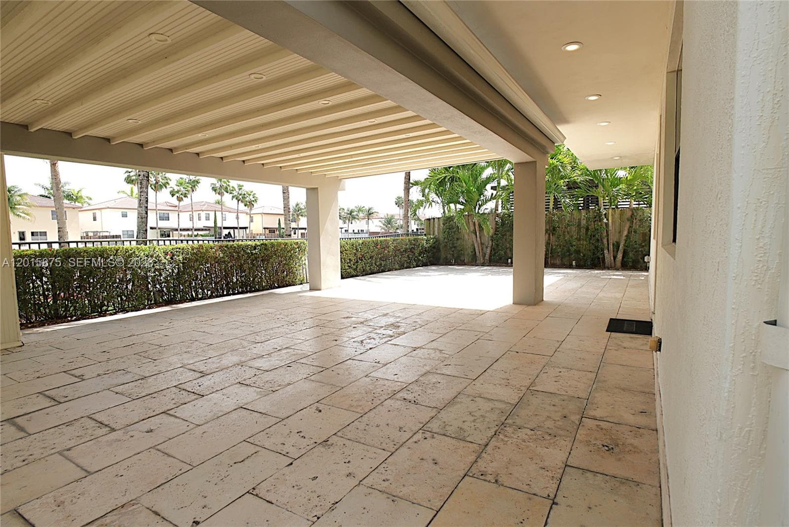 8925 NW 99th Ave, Doral, FL 33178 photo 4