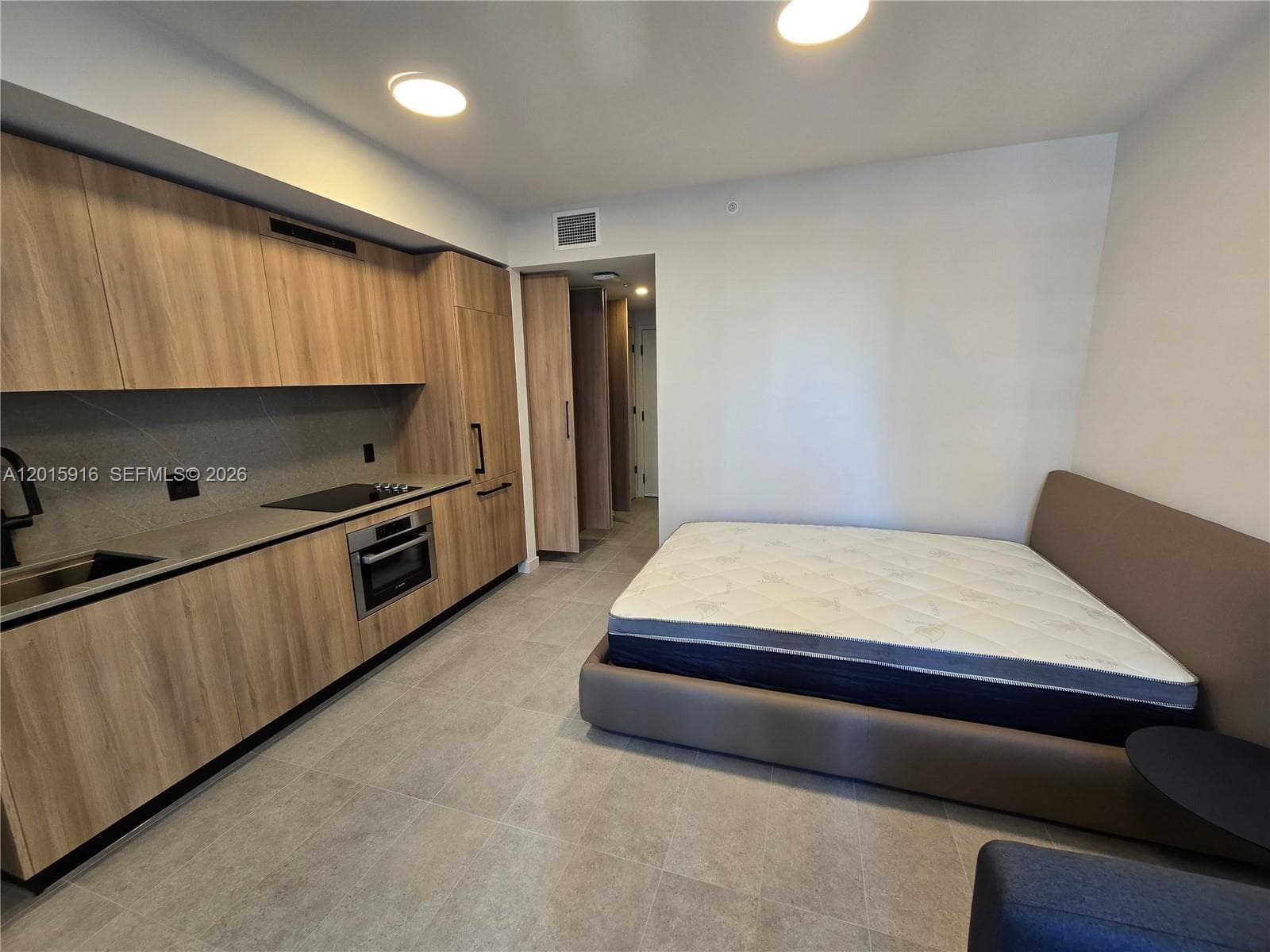 121 NE 5 ST # 709, Miami, FL 33132 photo 2