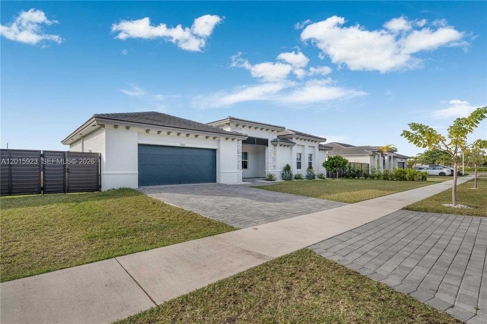 19100 SW 132nd Pl, Miami, FL 33177 photo 4