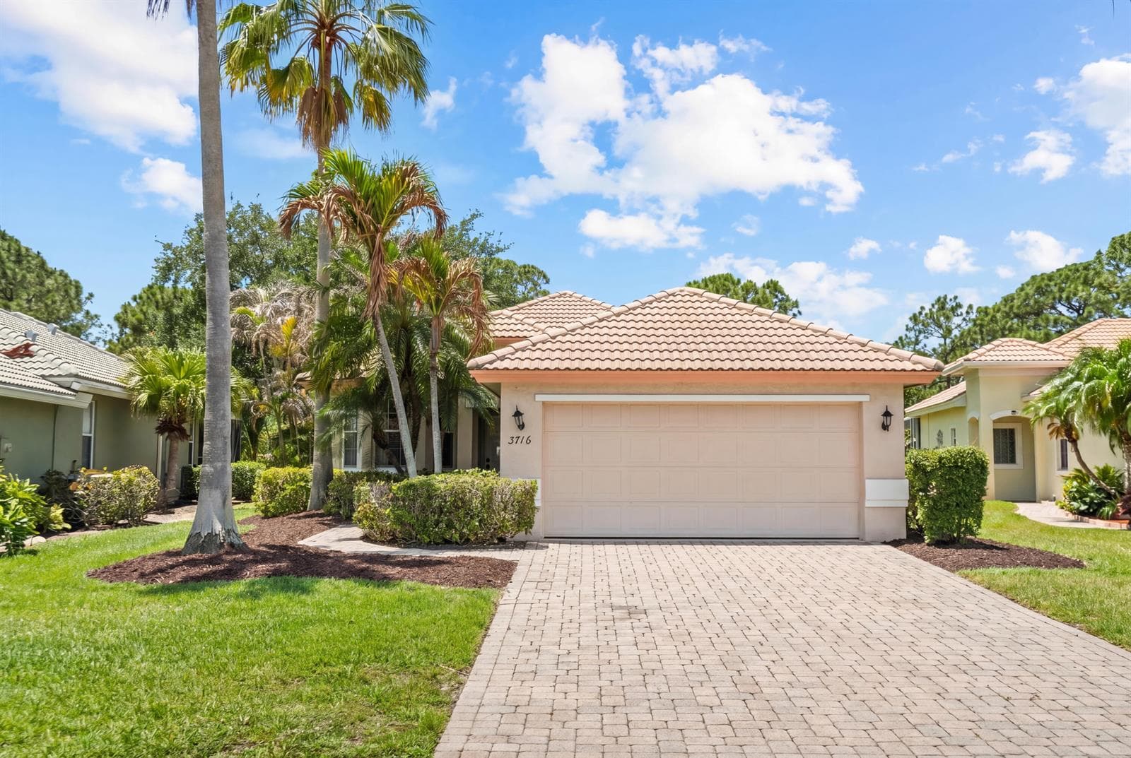 3716 NW Deer Oak Drive, Jensen Beach, FL 34957 photo 2
