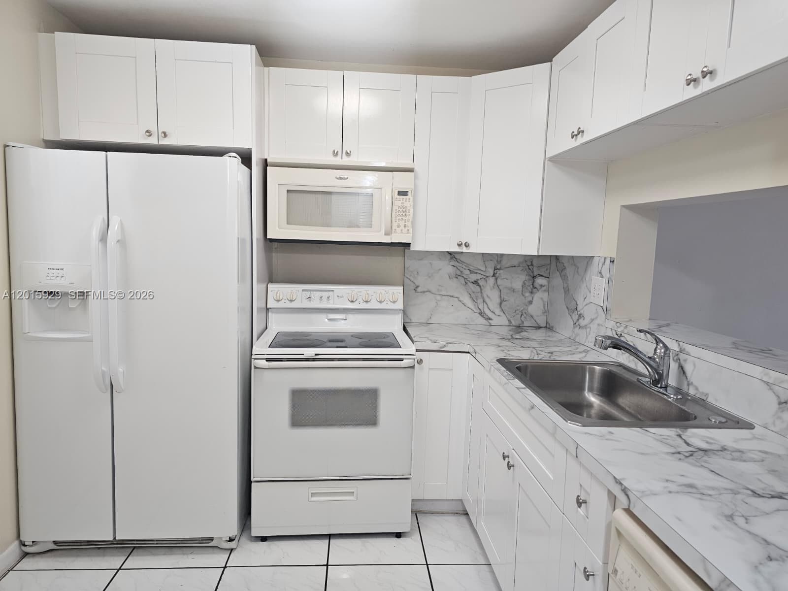 10825 SW 112th Ave # 103, Miami, FL 33176 photo 3