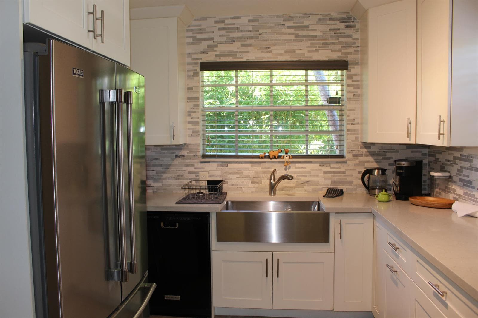 225 Gulfstream Boulevard, Boynton Beach, FL 33435 photo 2