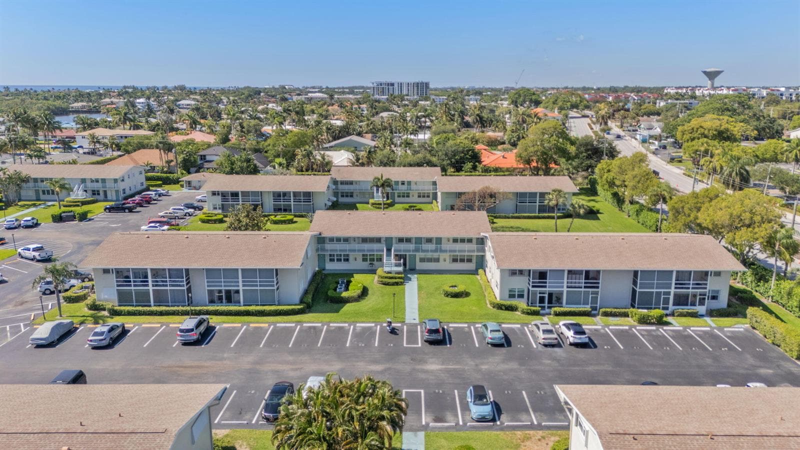 740 W Horizons W # 203, Boynton Beach, FL 33435 photo 4