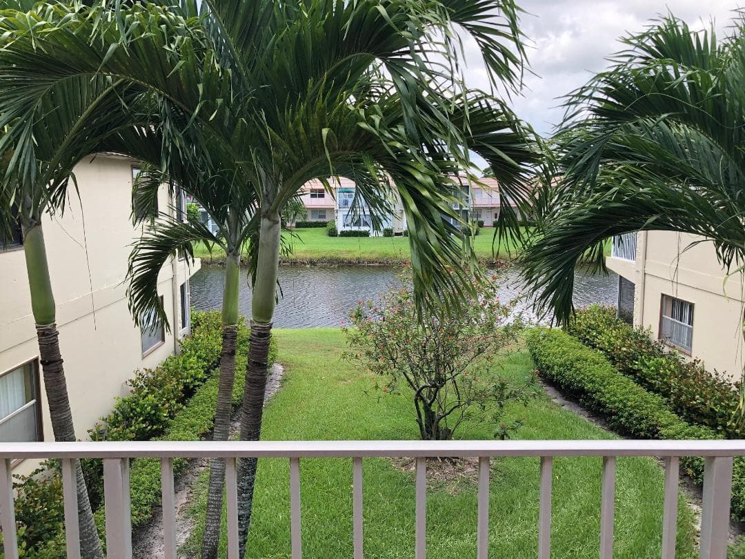 283 Saxony F # 283, Delray Beach, FL 33446 photo 5