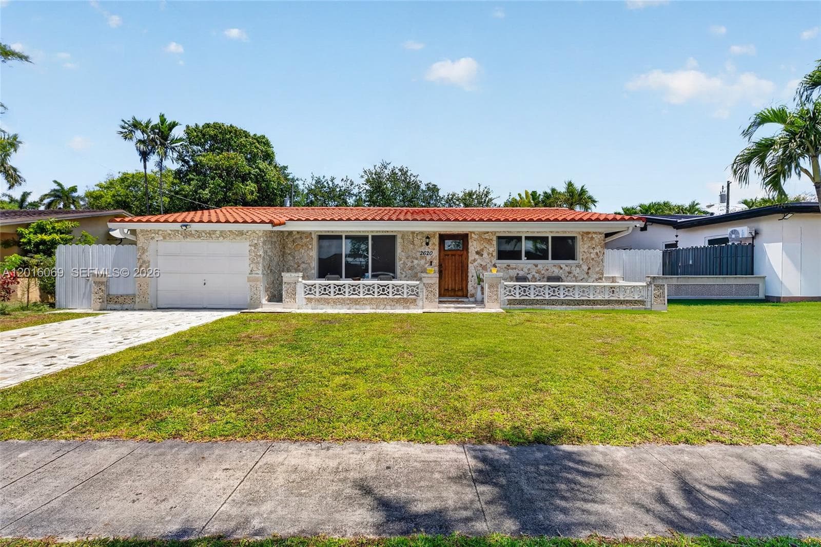 2620 NW 89th Ave, Sunrise, FL 33322 photo 2