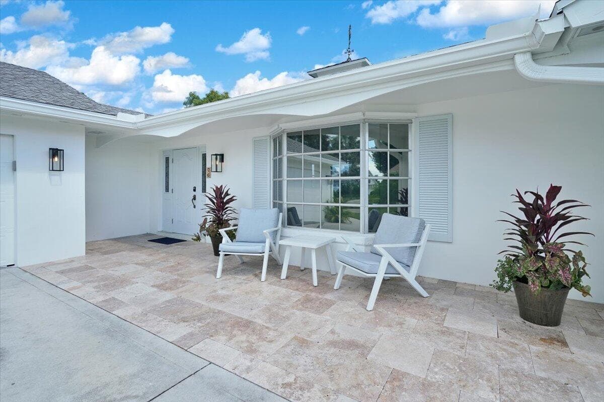 76 W Fairview W, Tequesta, FL 33469 photo 3