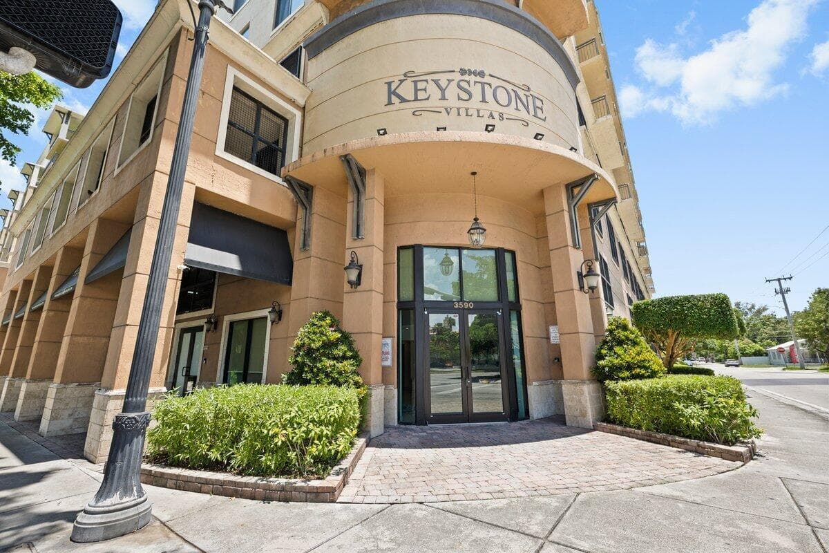 3590 Coral Way # #502, Miami, FL 33145 photo 2