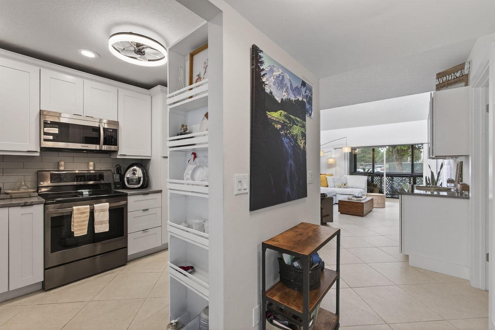 2532 S Boundbrook Dr S # 102, Palm Springs, FL 33406 photo 2