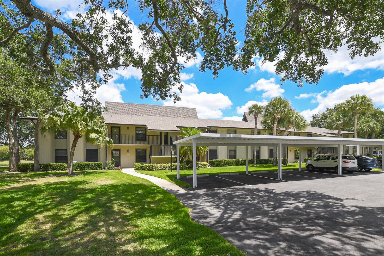 20 Plantation Drive # 101, Vero Beach, FL 32966 photo 2