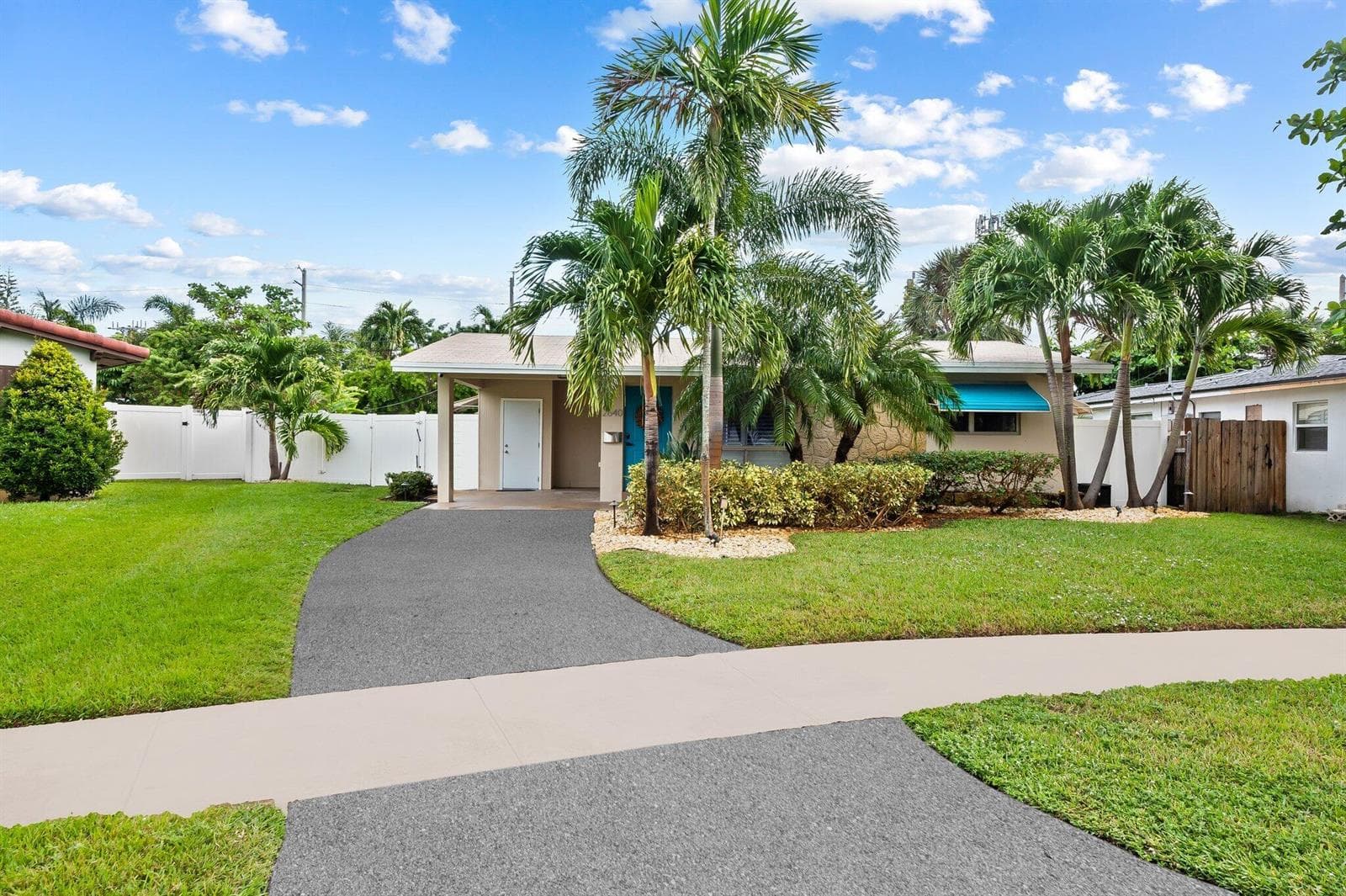 2640 NW 9th Lane, Wilton Manors, FL 33311 photo 2