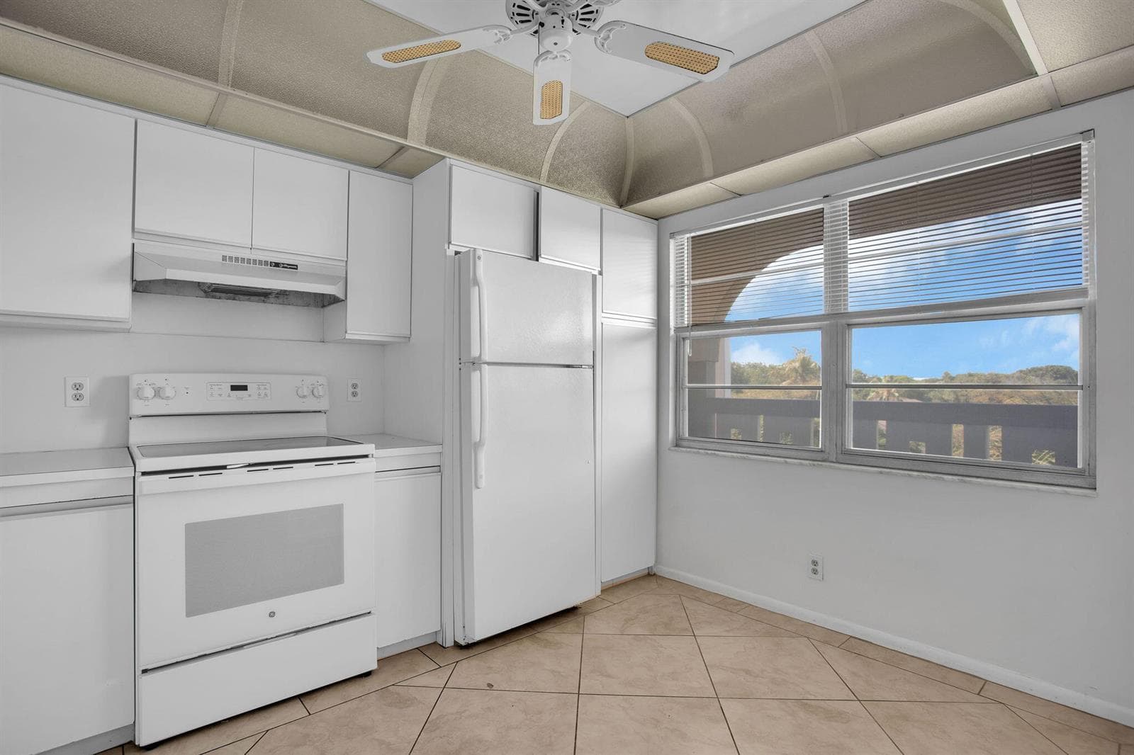 3405 Bimini Lane # M4, Coconut Creek, FL 33066 photo 5