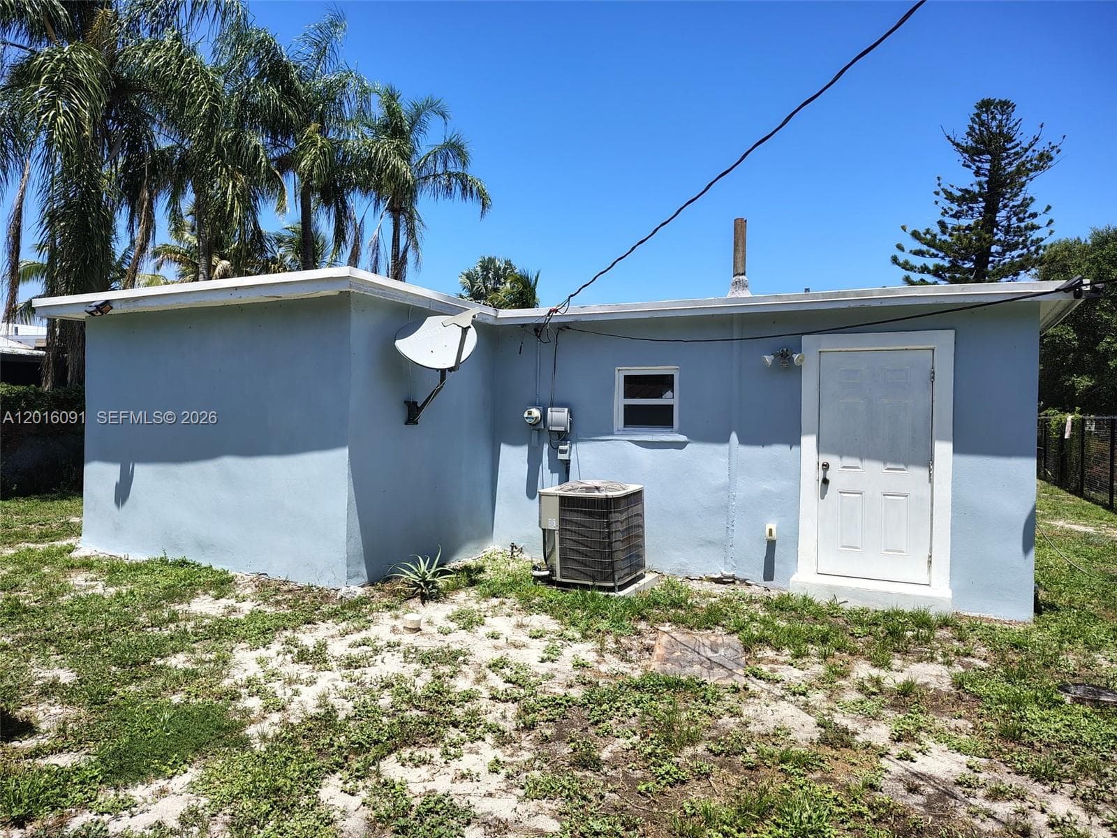 311 NW 28th Way, Fort Lauderdale, FL 33311 photo 2