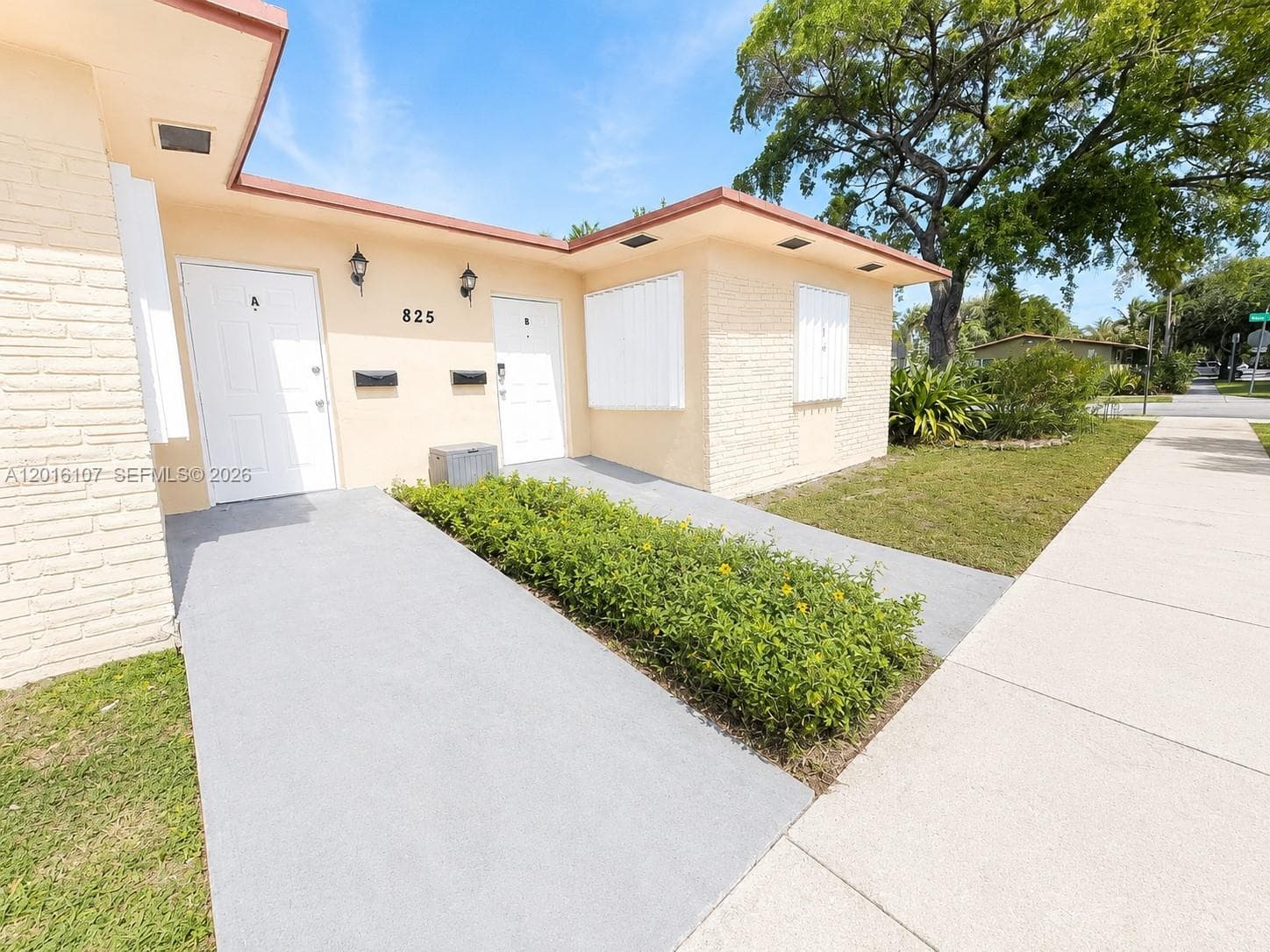 825 S 20th Ave # A, Hollywood, FL 33020 photo 2