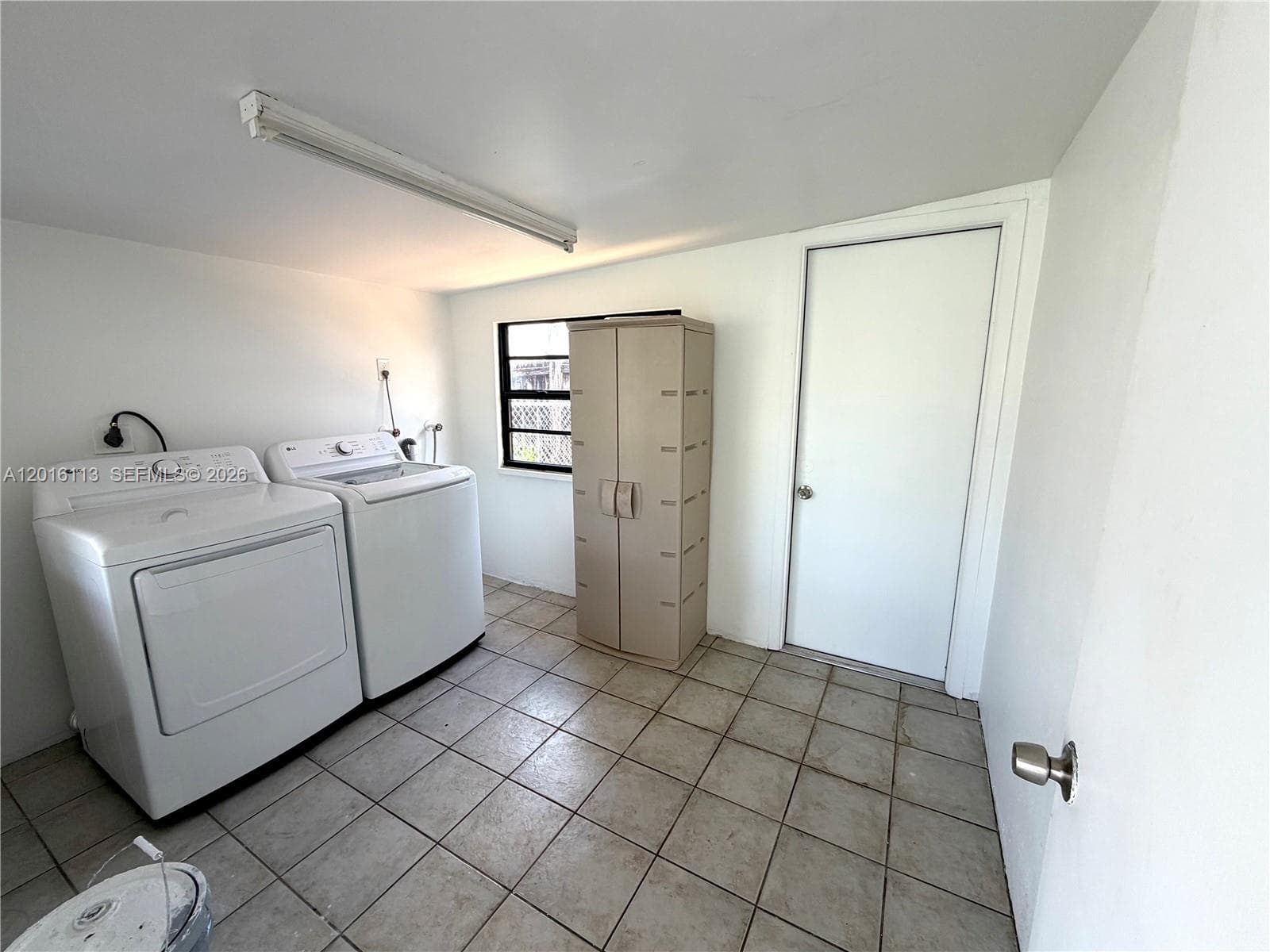 7993 SW 9th Ter, Miami, FL 33144 photo 4