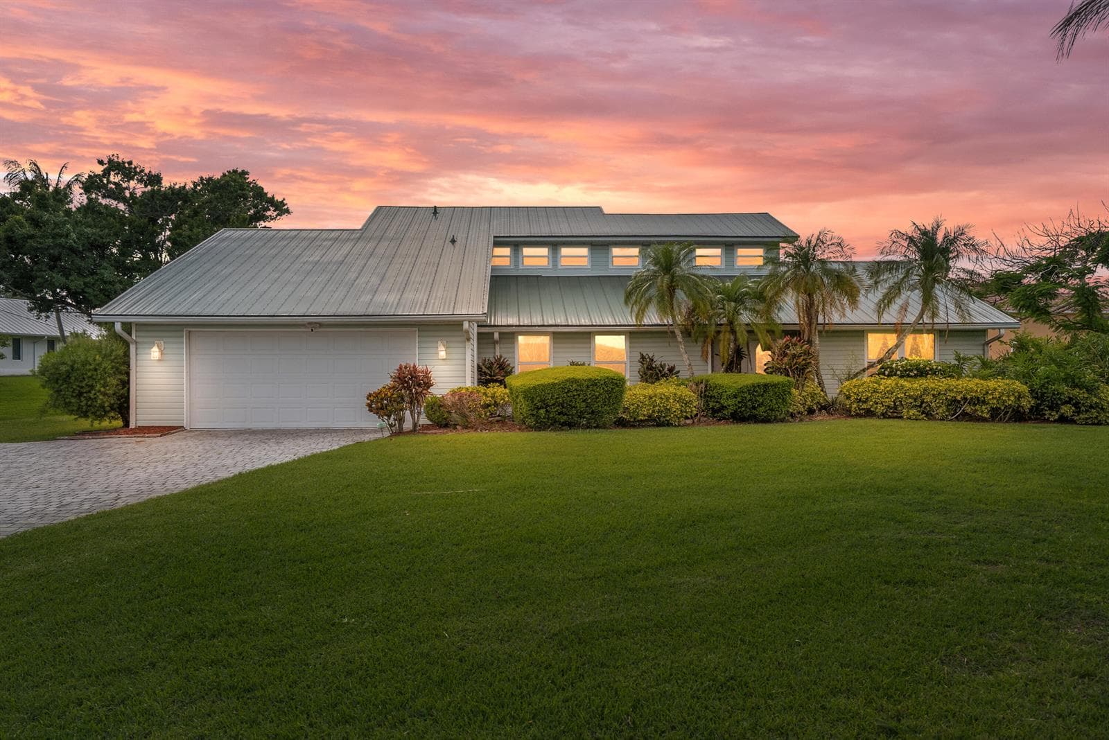 2415 NW Cove View, Stuart, FL 34994 photo 2