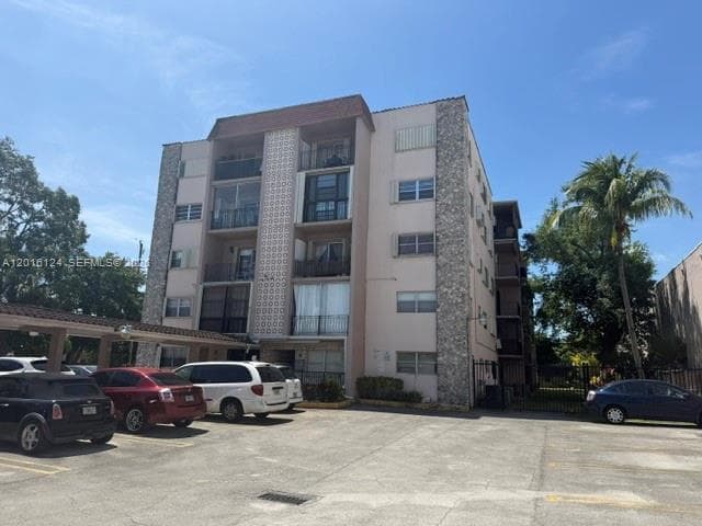 3640 NW 9th St # 201, Miami, FL 33125 photo 5