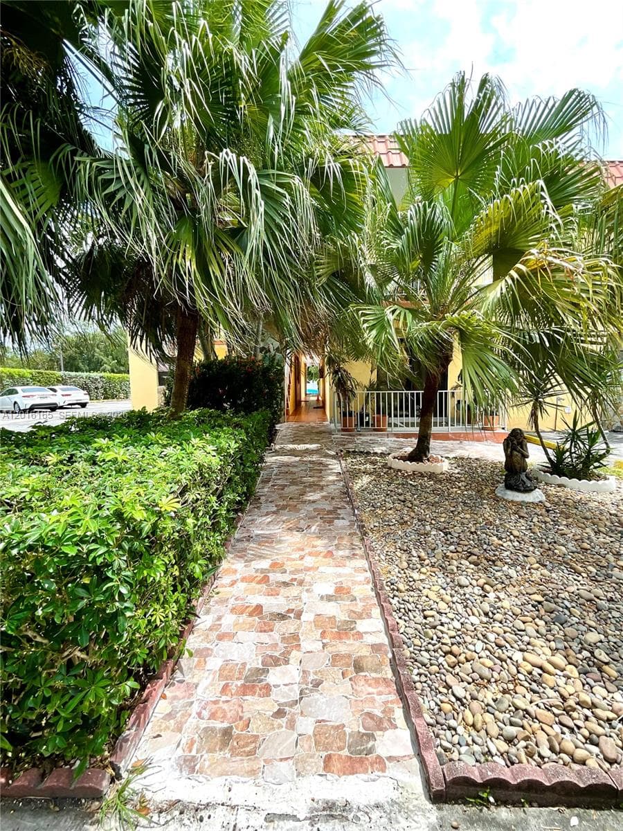 3522 NE 166th St # 7, North Miami Beach, FL 33160 photo 2
