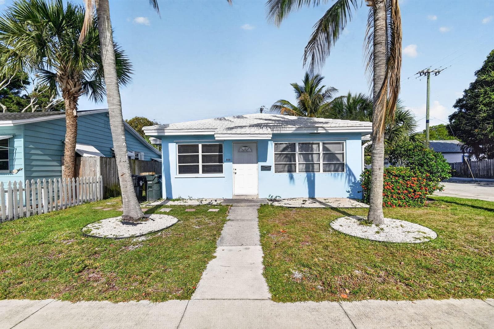 301 S L Street, FL 33460 photo 2