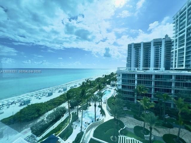 6801 Collins Ave # 718 (deed 707), Miami Beach, FL 33141 photo 2