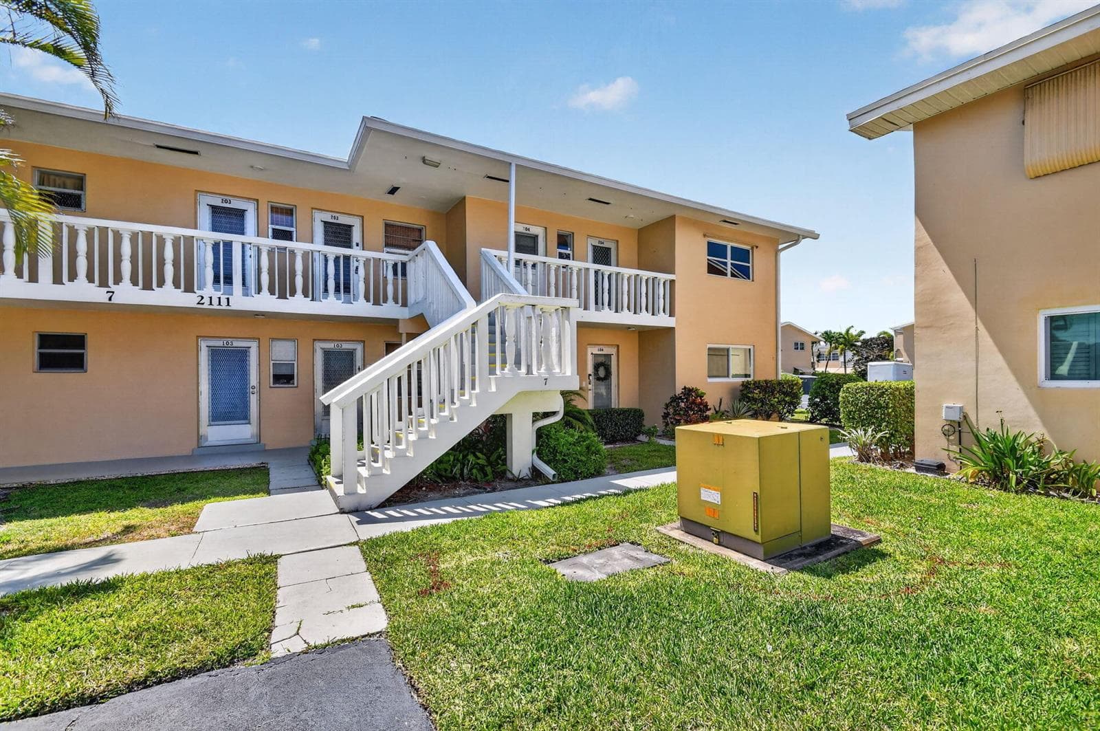2111 NE 1st Court # 204, Boynton Beach, FL 33435 photo 3