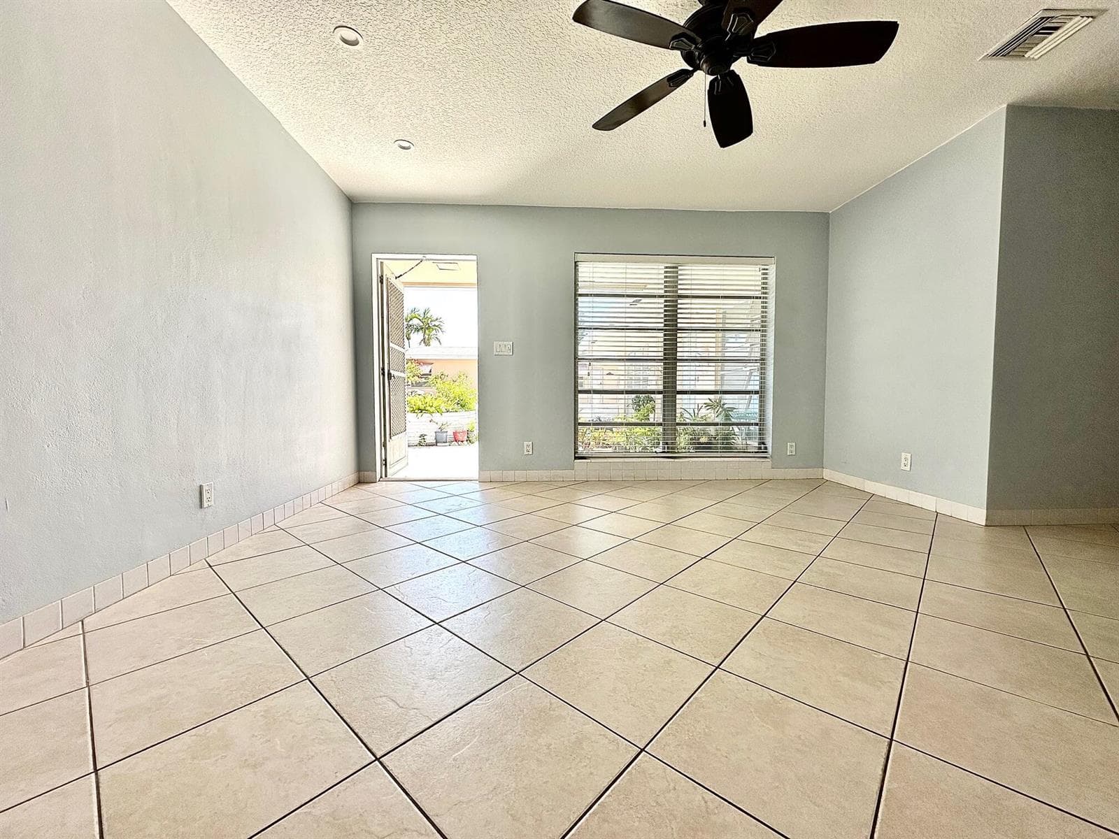 1261 SE 4th Street # 2, Deerfield Beach, FL 33441 photo 2
